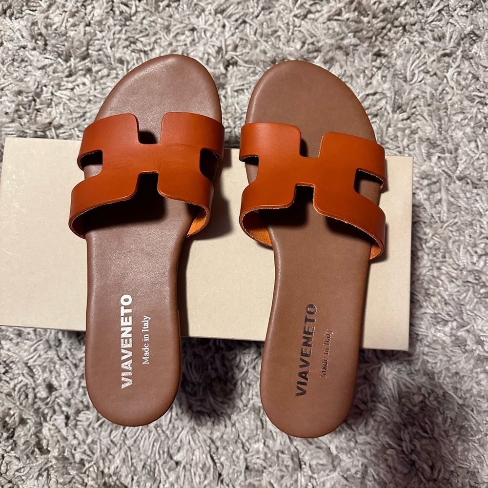 Italian leather flat sandals